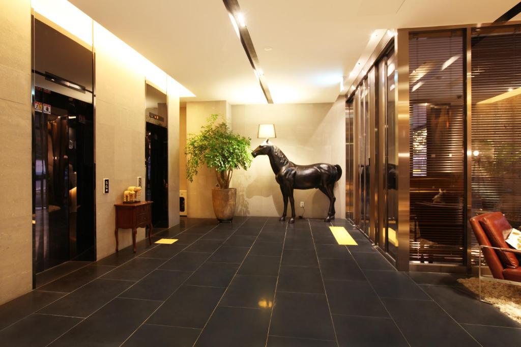 Hotel Vine Seongnam Exteriör bild